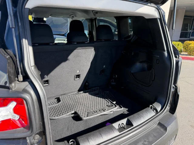 Used 2023 Black Jeep Latitude image 25