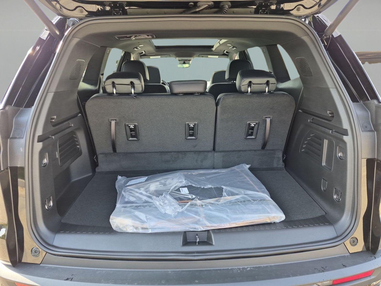 2026 GMC Acadia AT4 - Photo 26