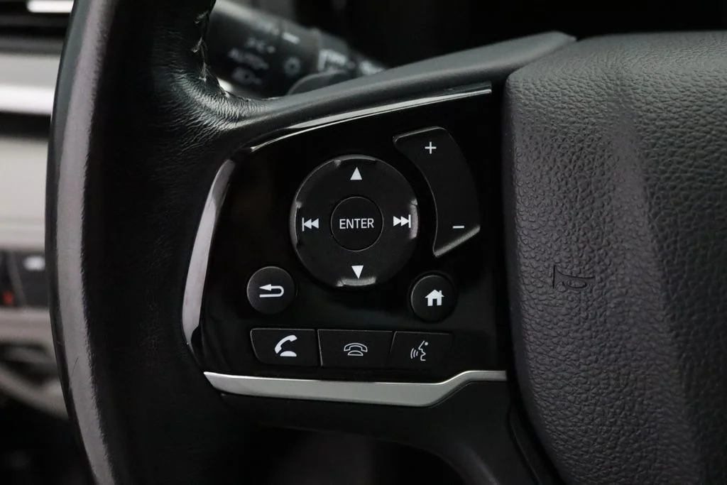 Used 2019 Gray Honda EX-L image 21