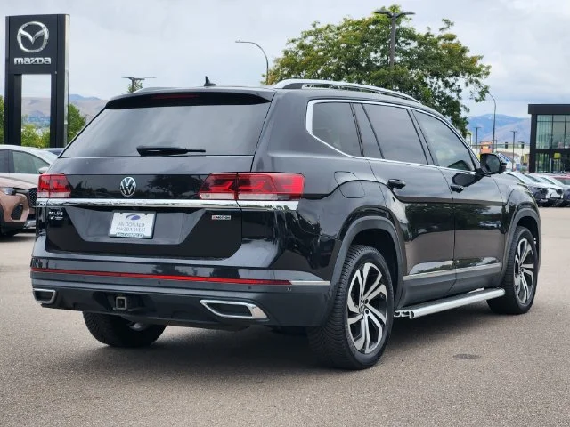 Used 2021 Black Volkswagen SEL Premium image 7