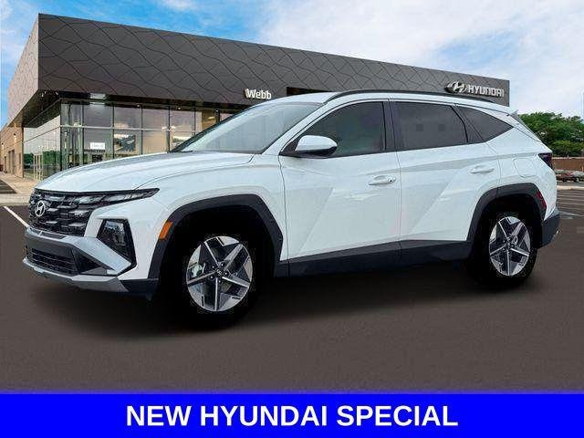 New 2026 White Hyundai SEL image 2