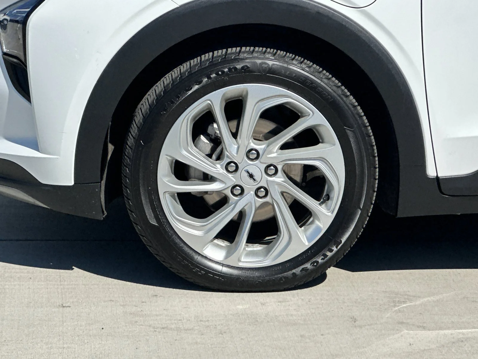 Used 2023 SUMMIT WHITE Chevrolet LT image 26