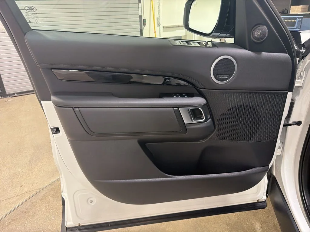 Certified Used 2025 Fuji White Land Rover S image 9