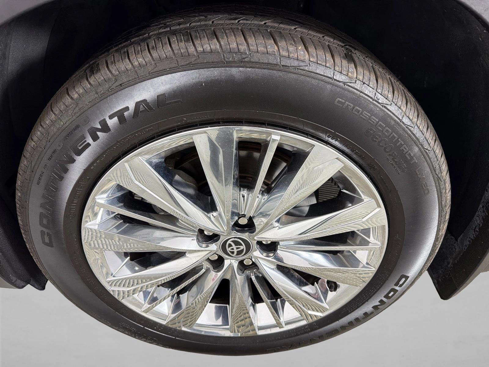 Used 2024 Silver Toyota Platinum image 12