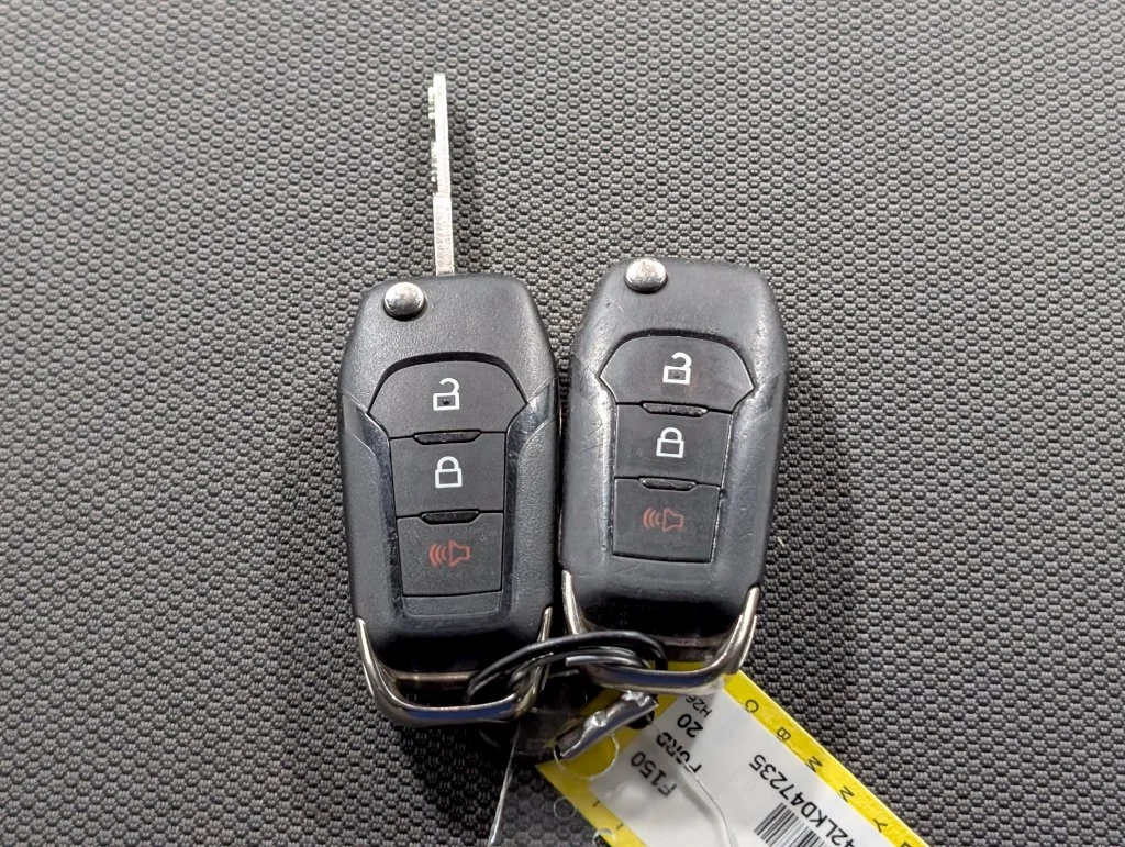 Used 2020 Oxford White Ford XLT image 27