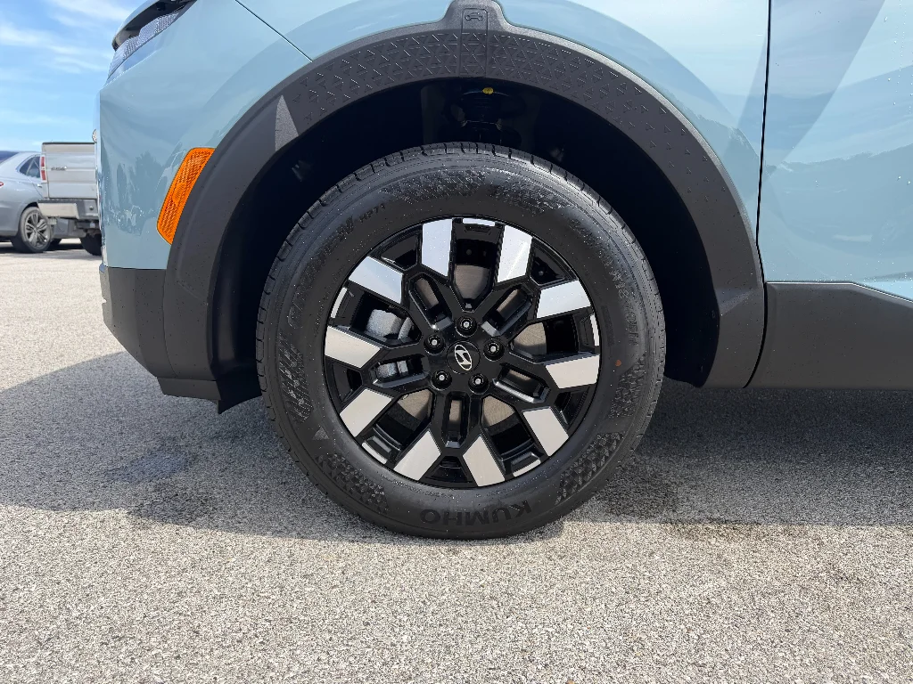 New 2027 Blue Stone Hyundai SE image 23
