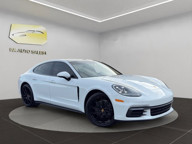 2018 Porsche Panamera 4