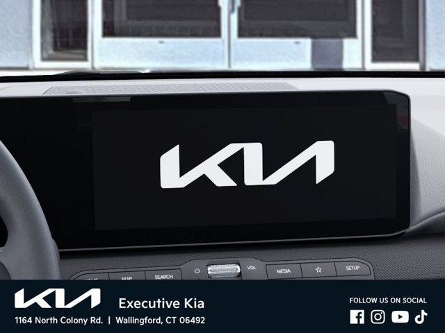 New 2026 Snow White Pearl Kia LXS image 20