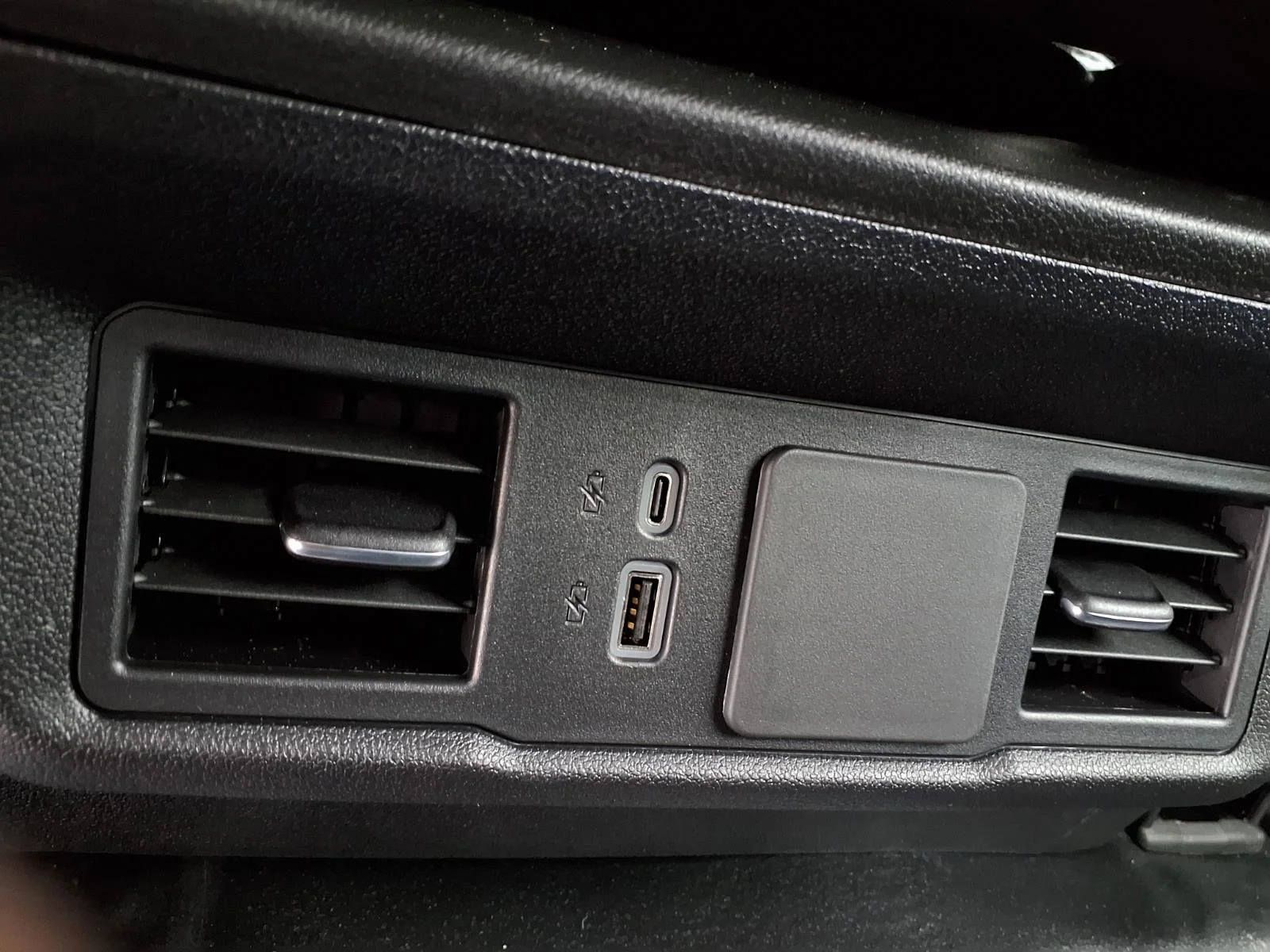 2026 GMC Sierra 3500HD Pro - Photo 21