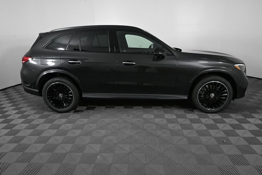 New 2026 Graphite Grey Metallic Mercedes-Benz GLC 300 image 24