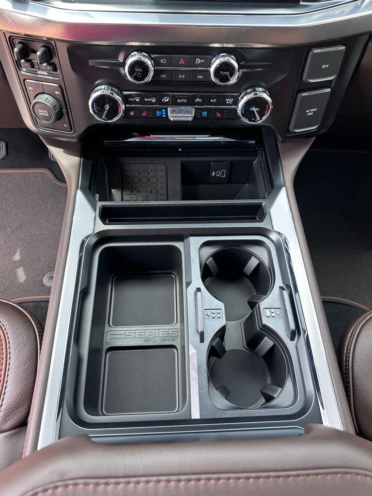 New 2026 Star White Metallic Tri-Coat Ford F-350® King Ranch® image 21