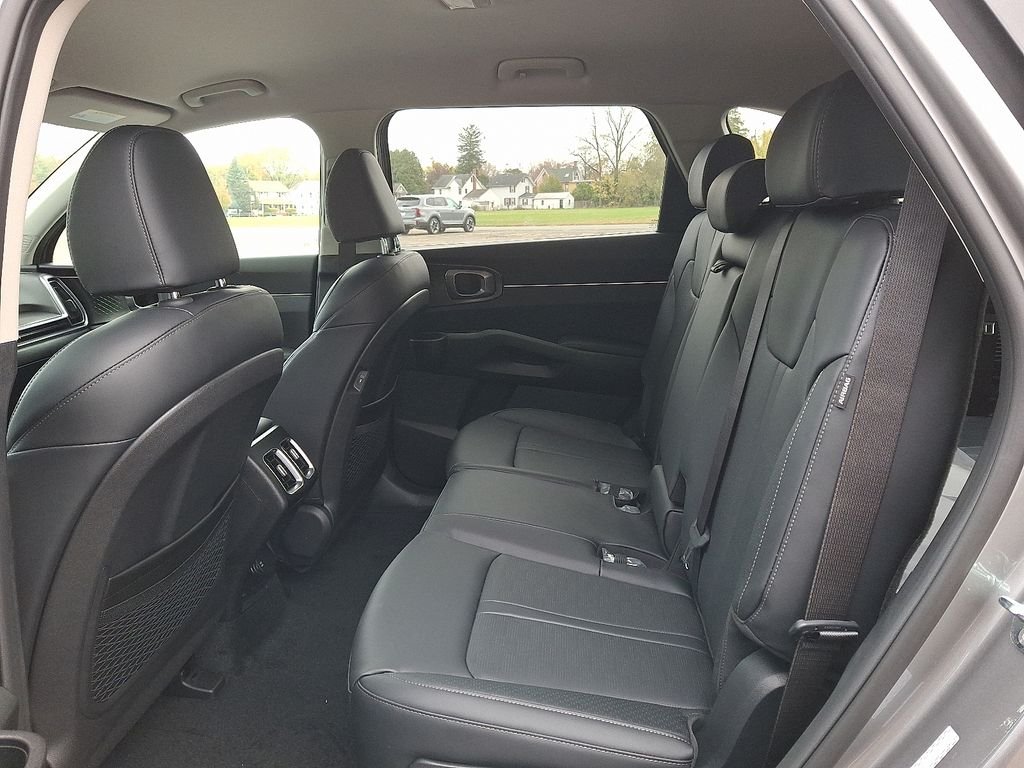 New 2026 Gray Kia EX image 5