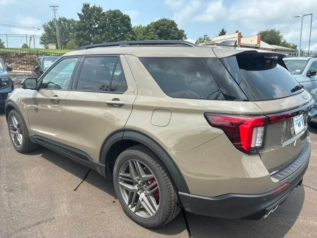 New 2026 Marsh Gray Ford ST image 4