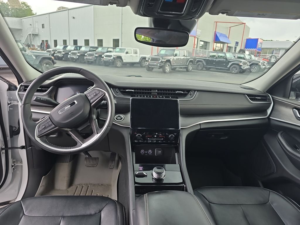 Used 2023 White Jeep Limited image 12