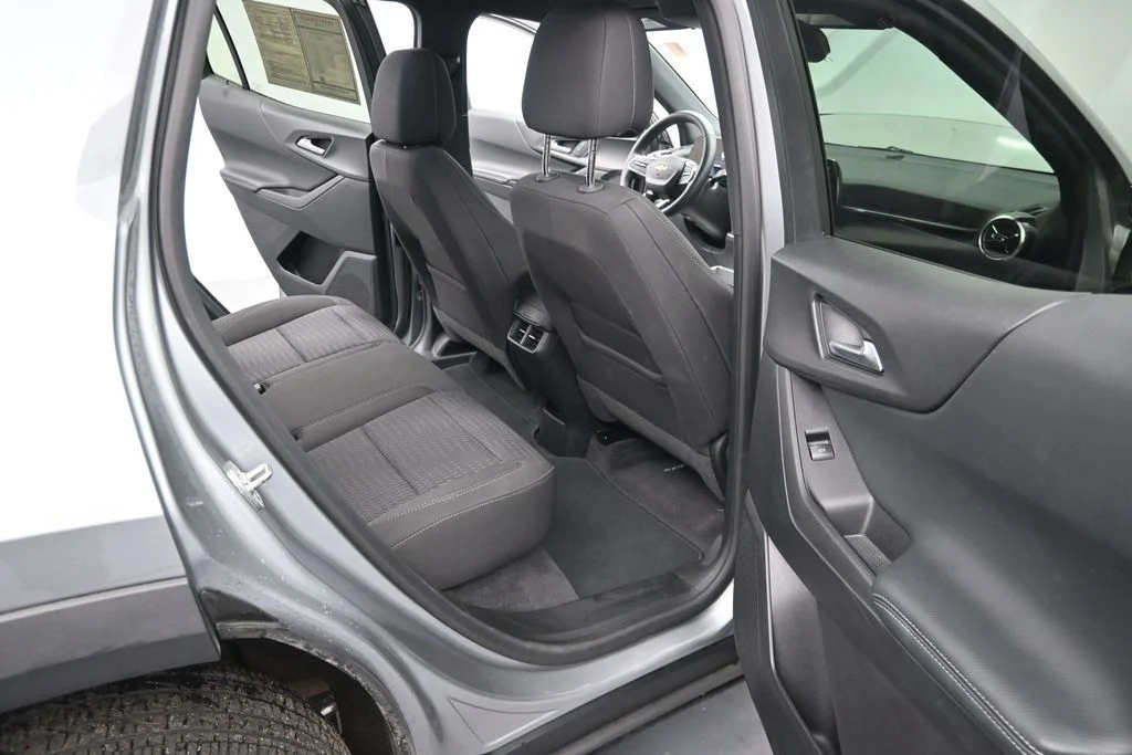 Used 2025 Gray Chevrolet LT image 18