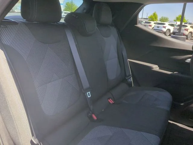 New 2027 Summit White Chevrolet LT image 28