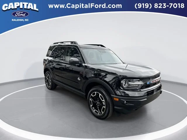 Used 2024 Black Ford Outer Banks image 2