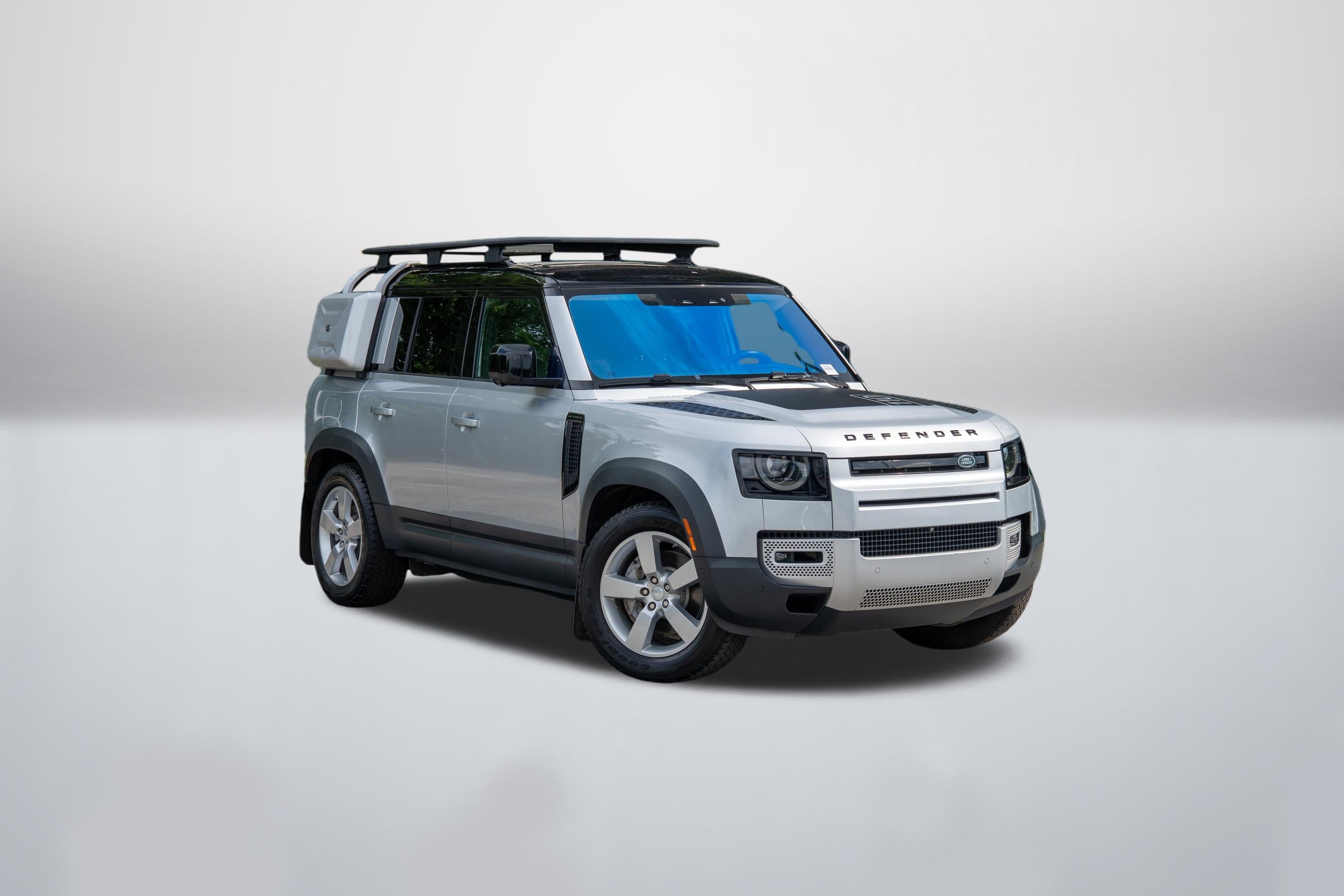 Used 2020 Silver Land Rover First Edition image 1