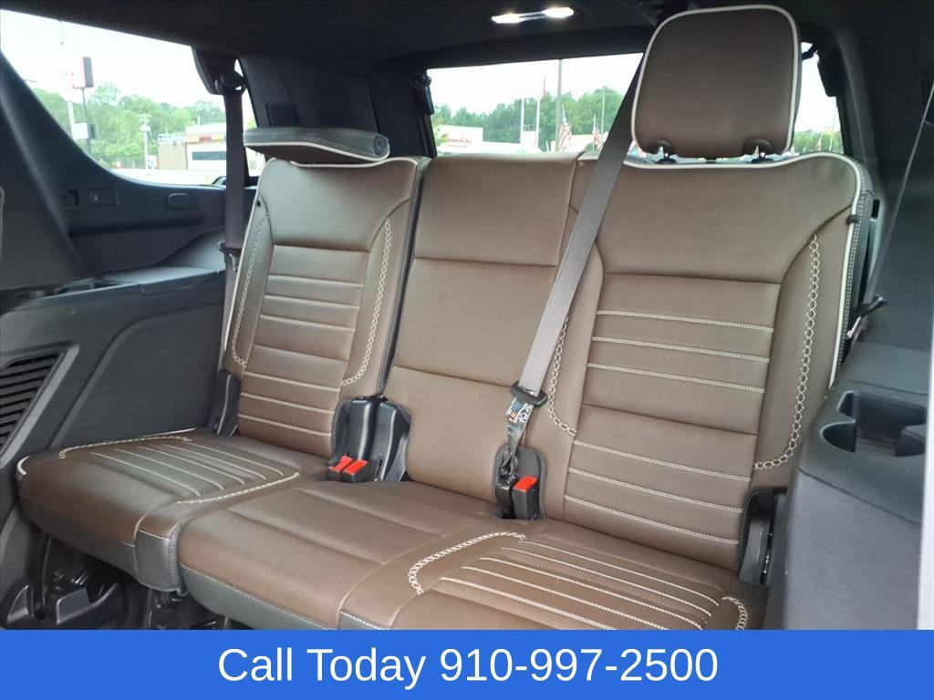 Used 2025 Summit White GMC Denali Ultimate image 25