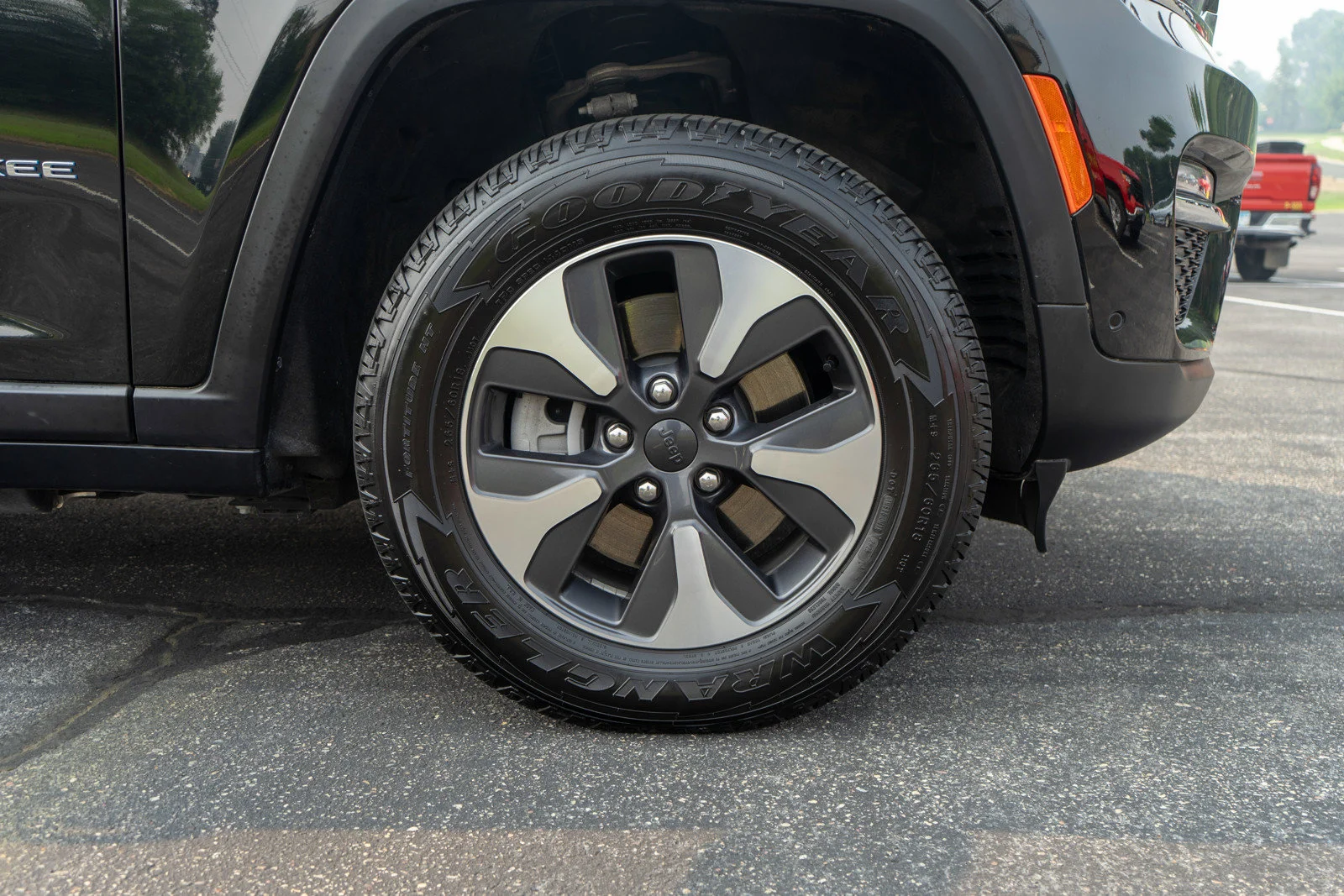 Used 2022 Diamond Black Crystal Pearlcoat Jeep 4xe image 11