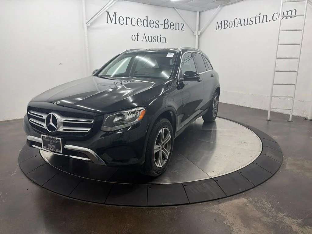 Used 2018  Mercedes-Benz GLC 300 image 3