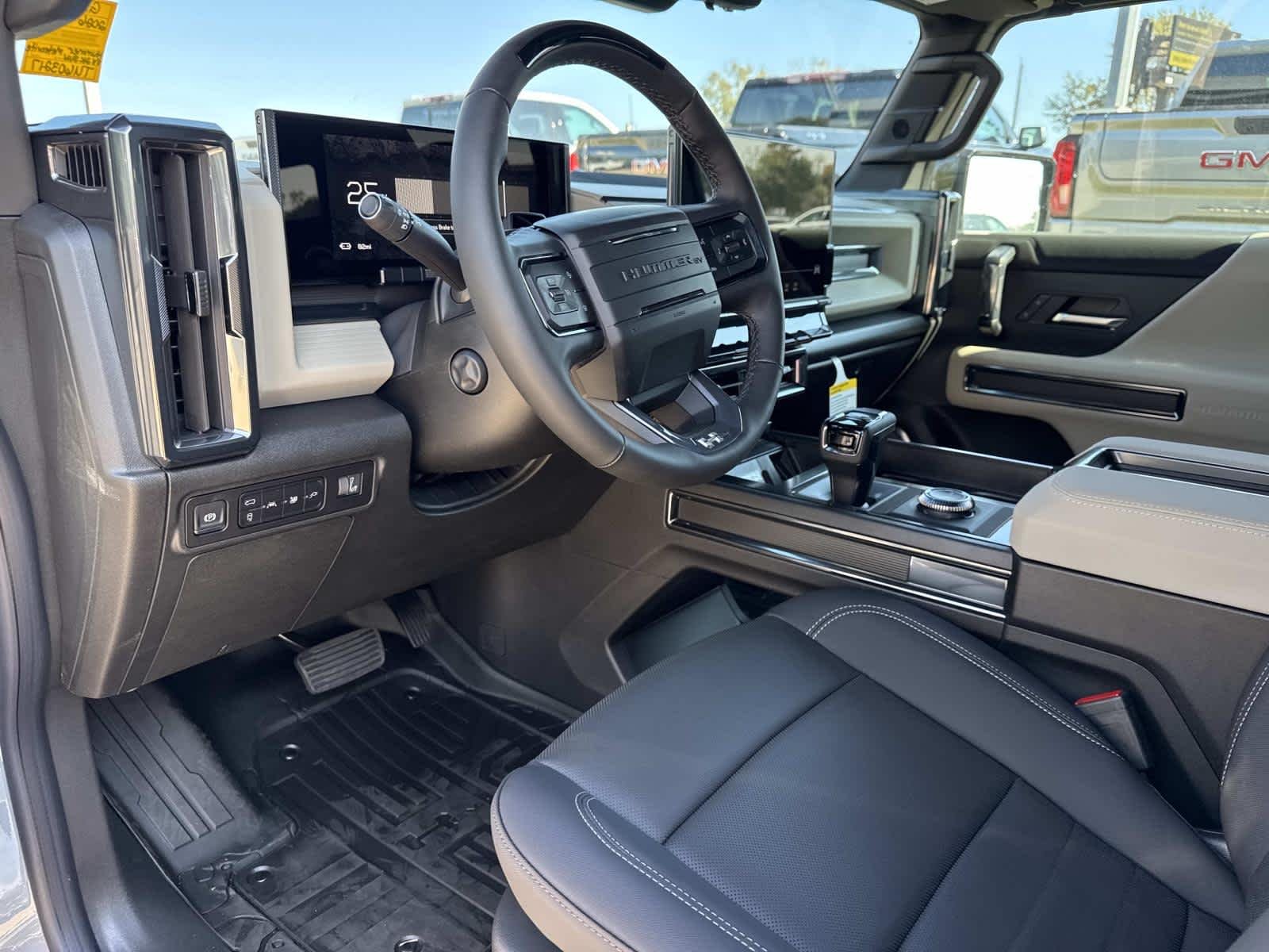 2026 GMC HUMMER EV 2X - Photo 10