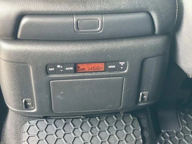 Used 2018 Silver Nissan SV image 13