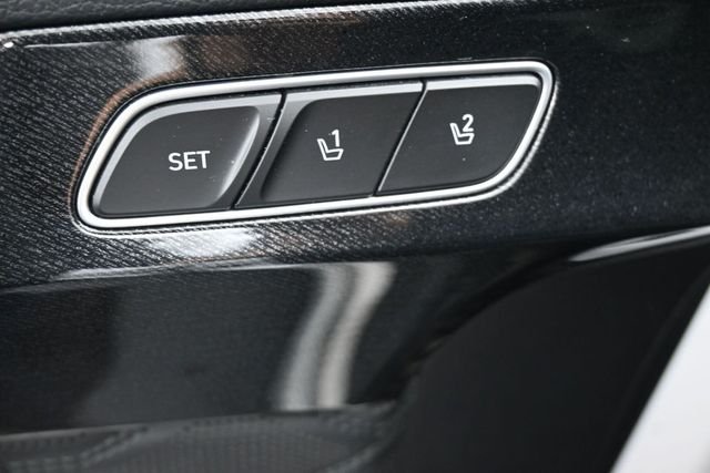 Used 2020 White Hyundai Limited image 21