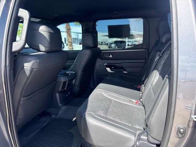 2025 Toyota Tundra Limited - Photo 8