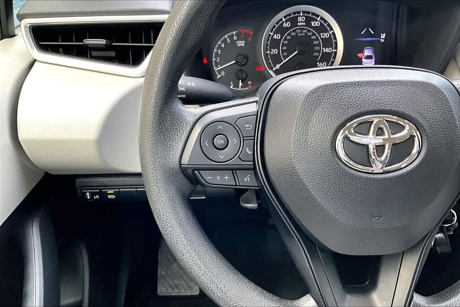 Used 2022 Celestite Toyota LE image 24