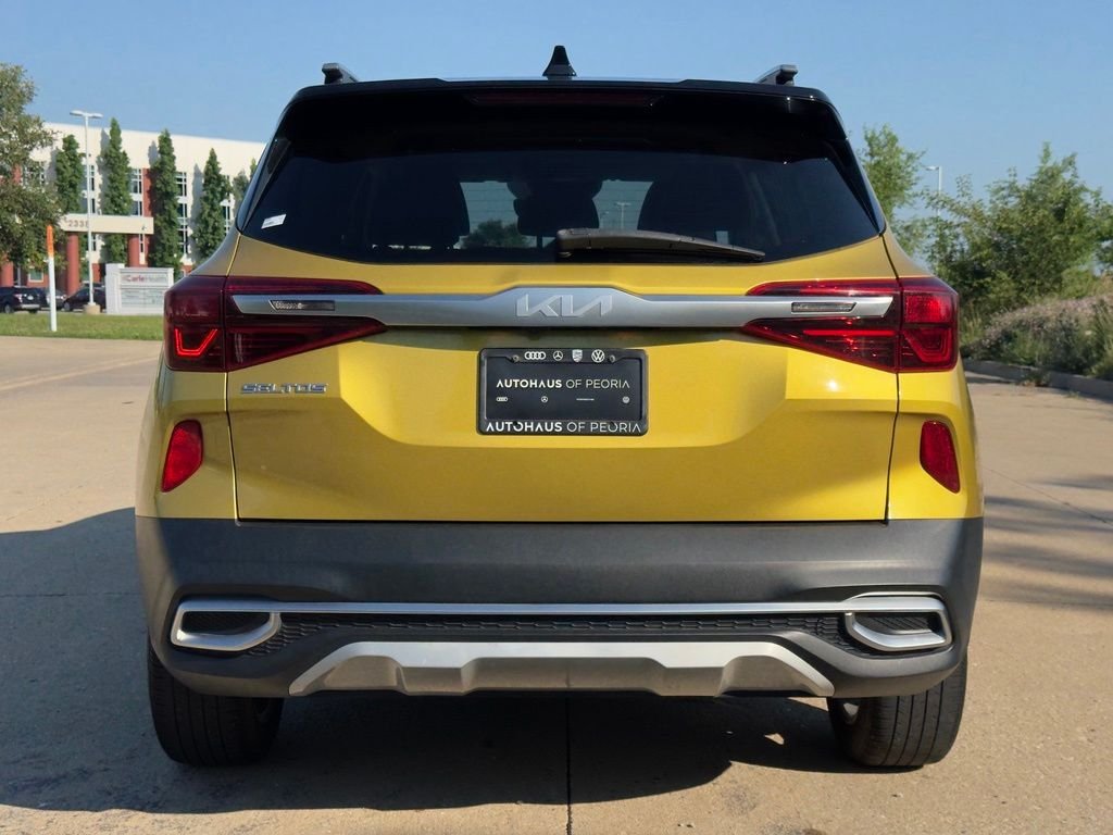 Used 2023 Yellow Kia S image 6