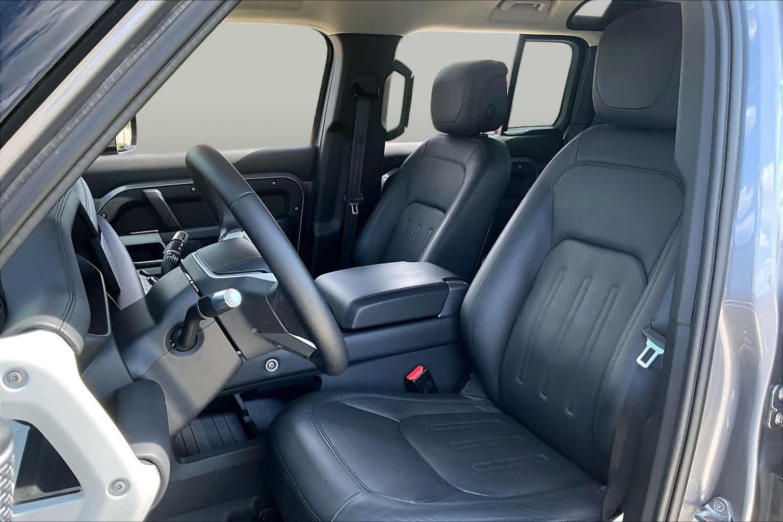 Used 2020 Eiger Grey Metallic Land Rover HSE image 7