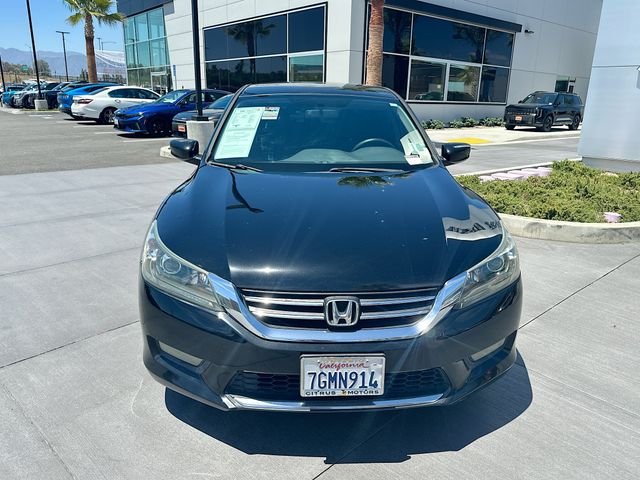 Used 2014 Still Night Pearl Honda Sport image 2
