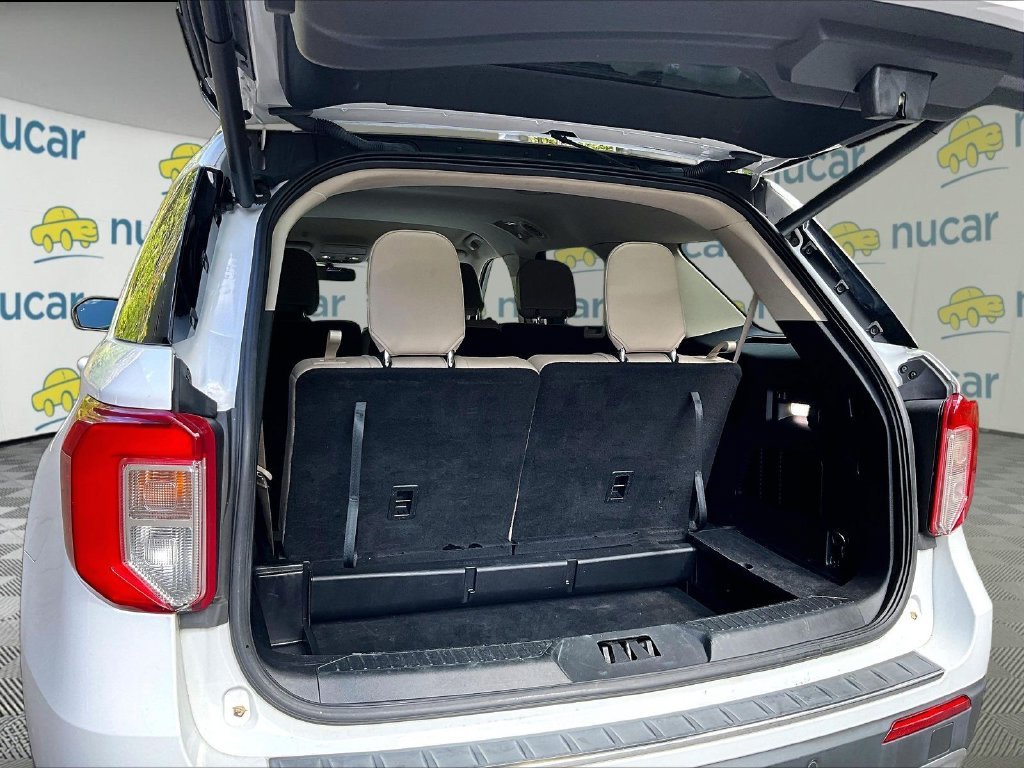 Used 2022 White Ford Limited image 24