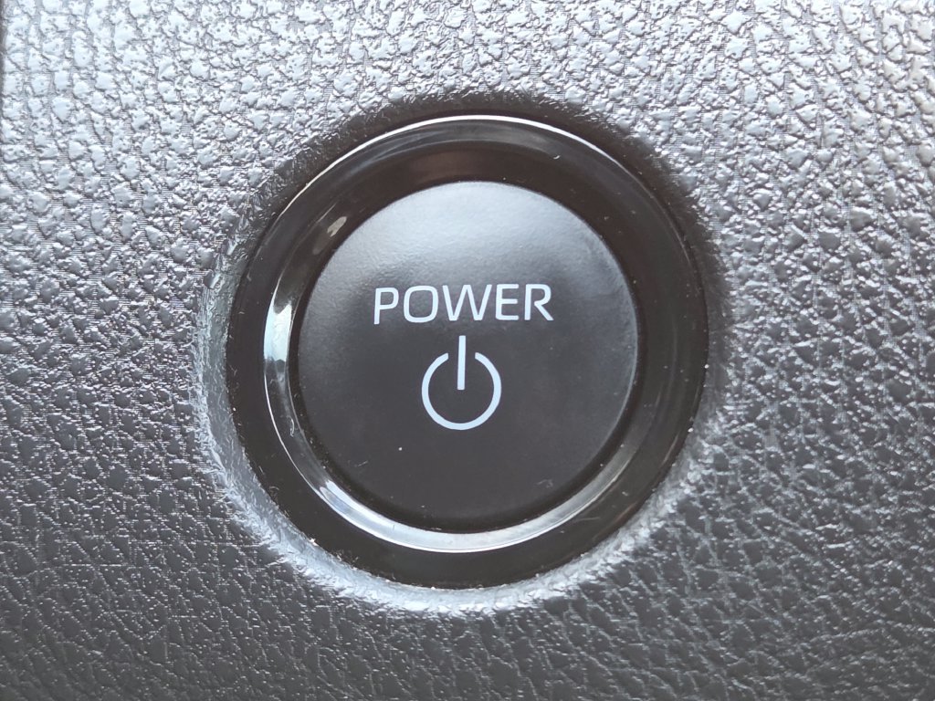 Used 2025  Toyota SE image 33
