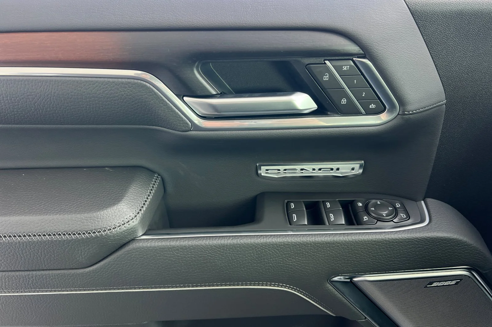 2026 GMC Sierra 1500 Denali - Photo 9