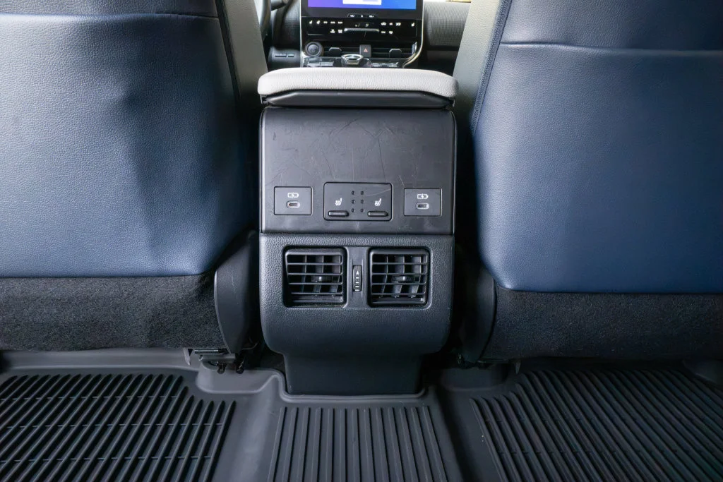 Used 2023 White Subaru Limited image 18