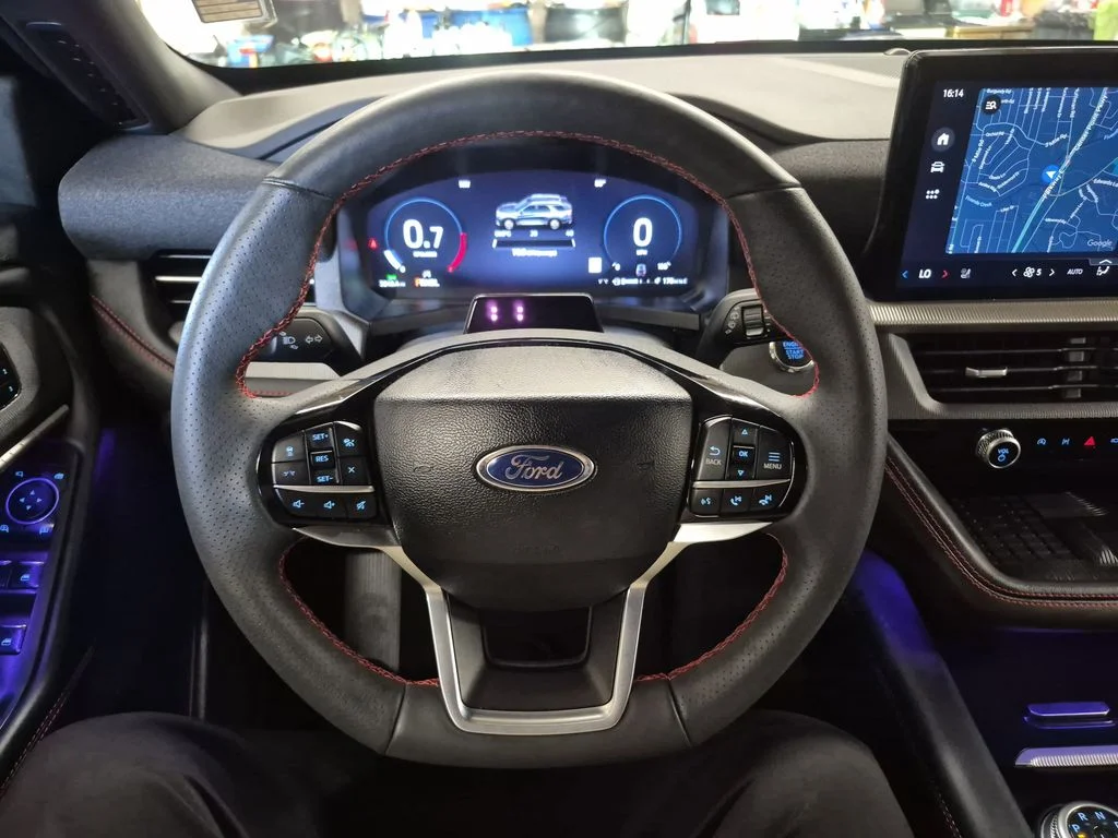 Used 2025 Vapor Blue Metallic Ford ST-Line image 30