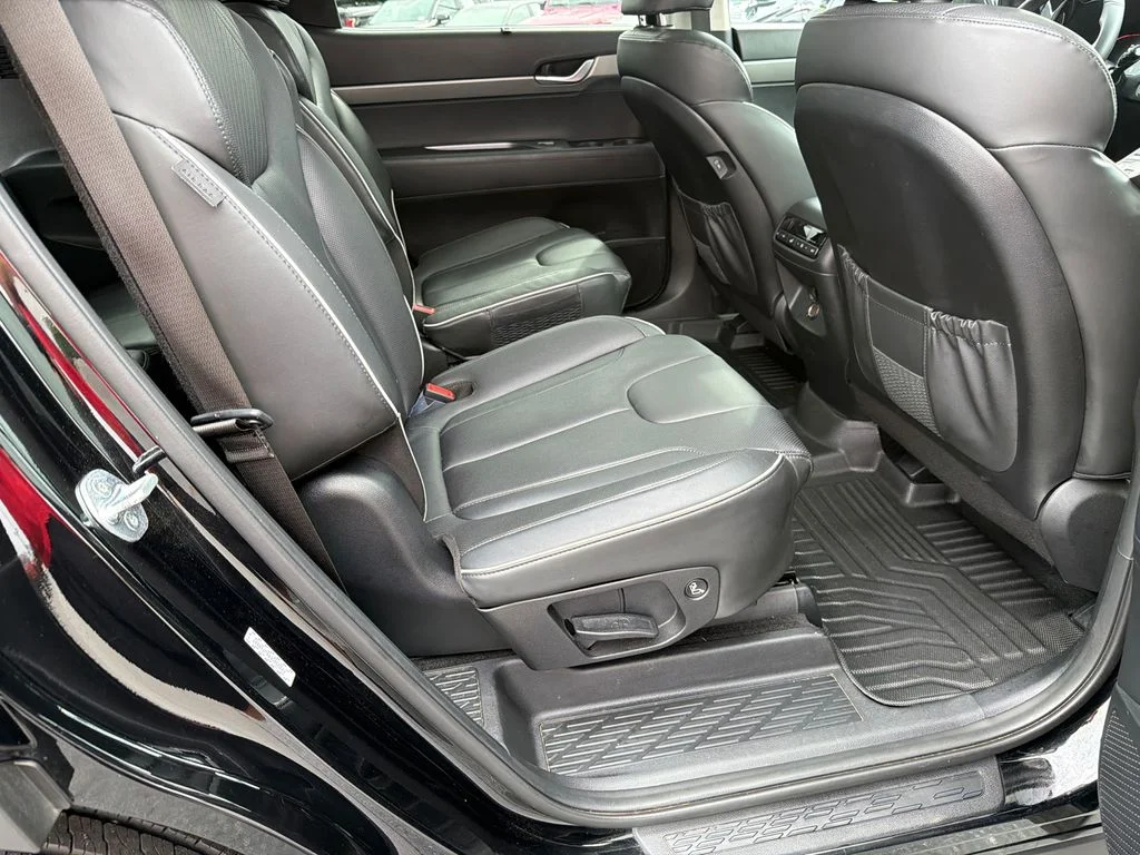 Used 2024 Black Hyundai XRT image 15