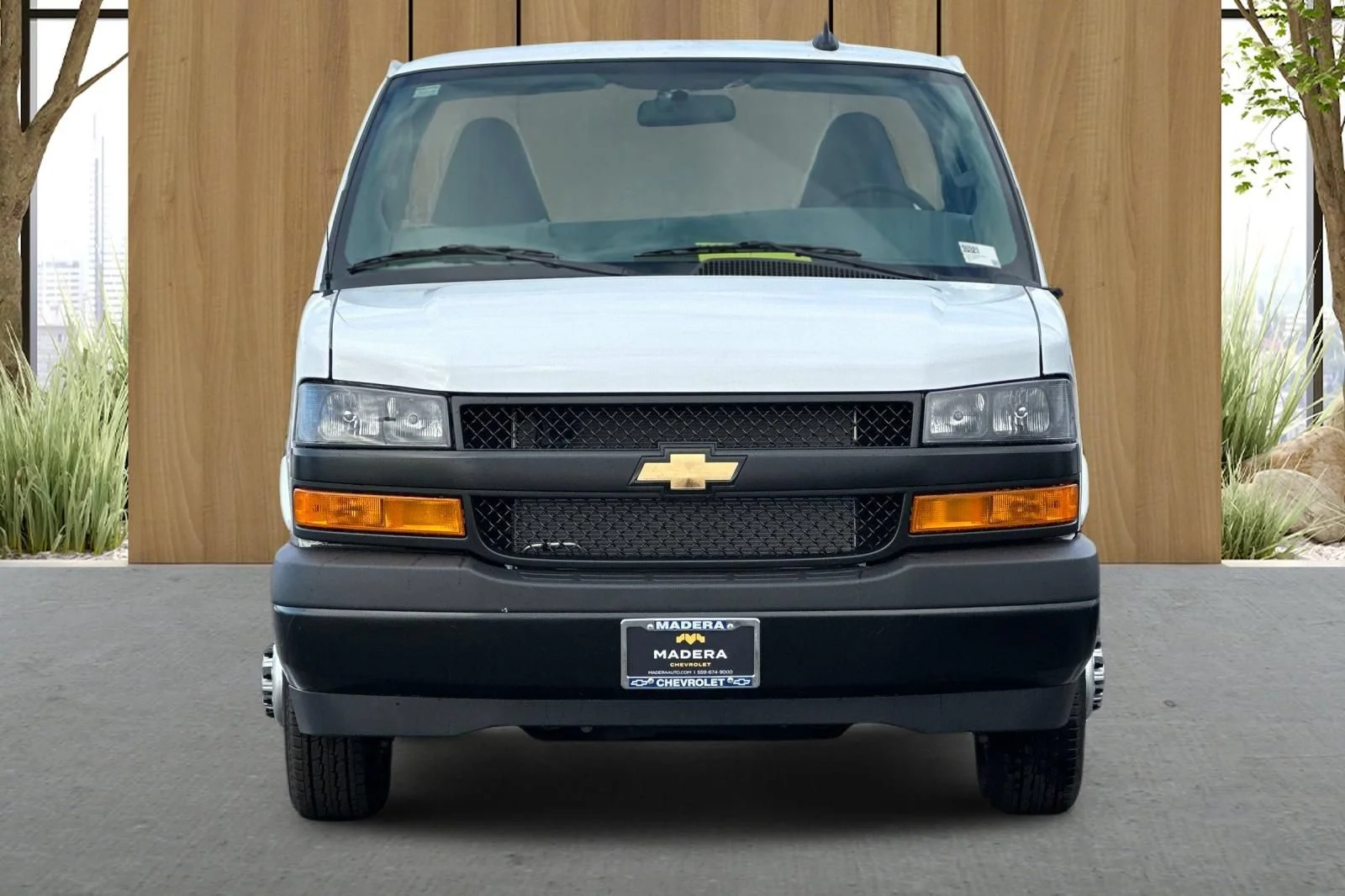 New 2025 Summit White Chevrolet 2WT image 9
