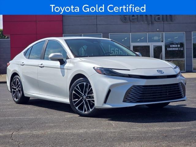 Certified Used 2025 WIND CHILL PEARL Toyota  image 2
