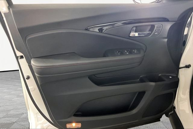 Used 2026 White Honda Black Edition image 19
