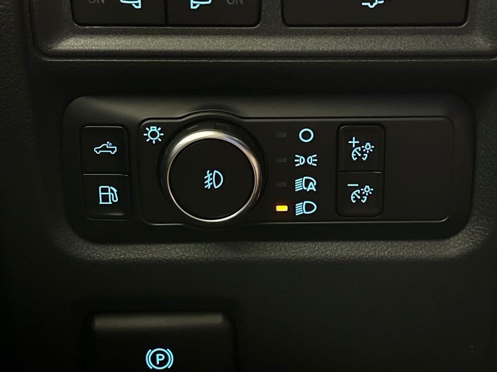 Used 2024 Black Metallic Ford XLT image 21