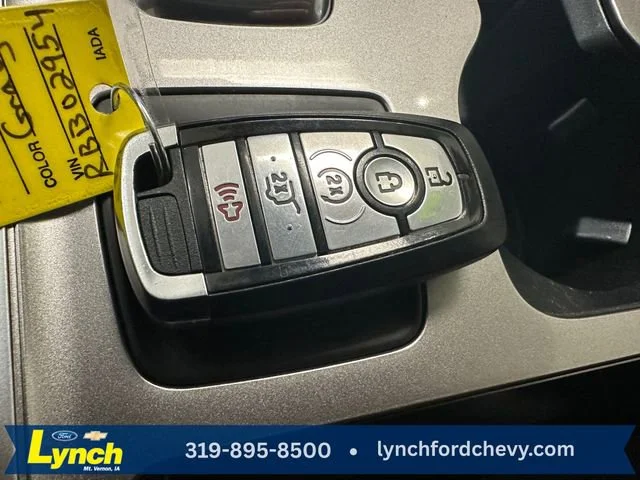 Used 2024 Gray Ford SEL image 16