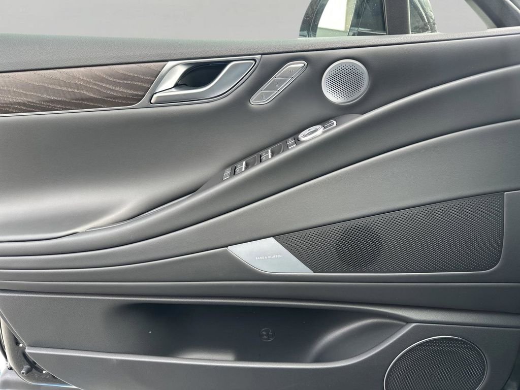 New 2026 Black Genesis 2.5T ADVANCED image 21