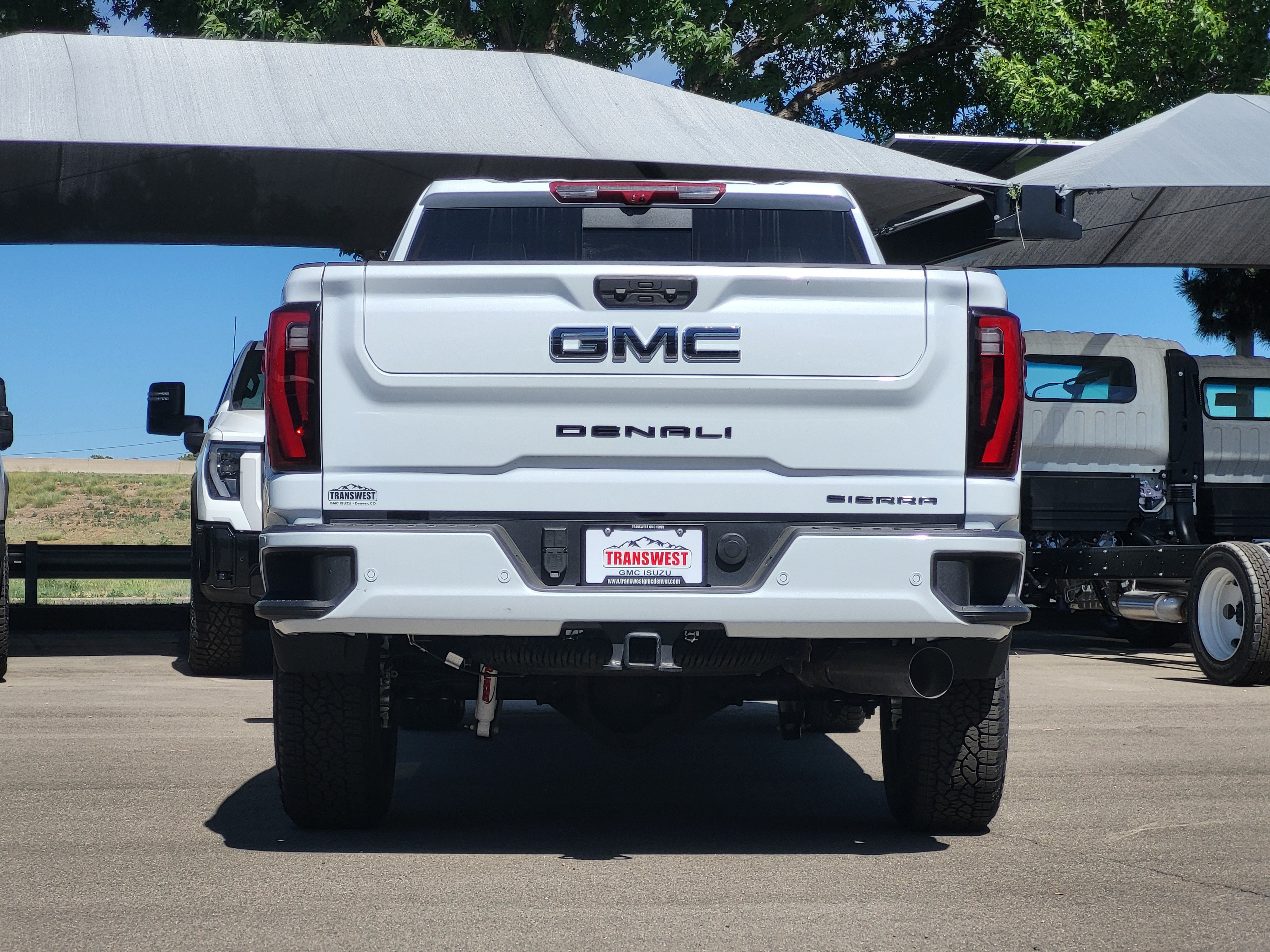 New 2026 Glacier White Tricoat GMC Denali Ultimate image 6