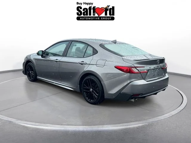 Used 2025  Toyota SE image 10