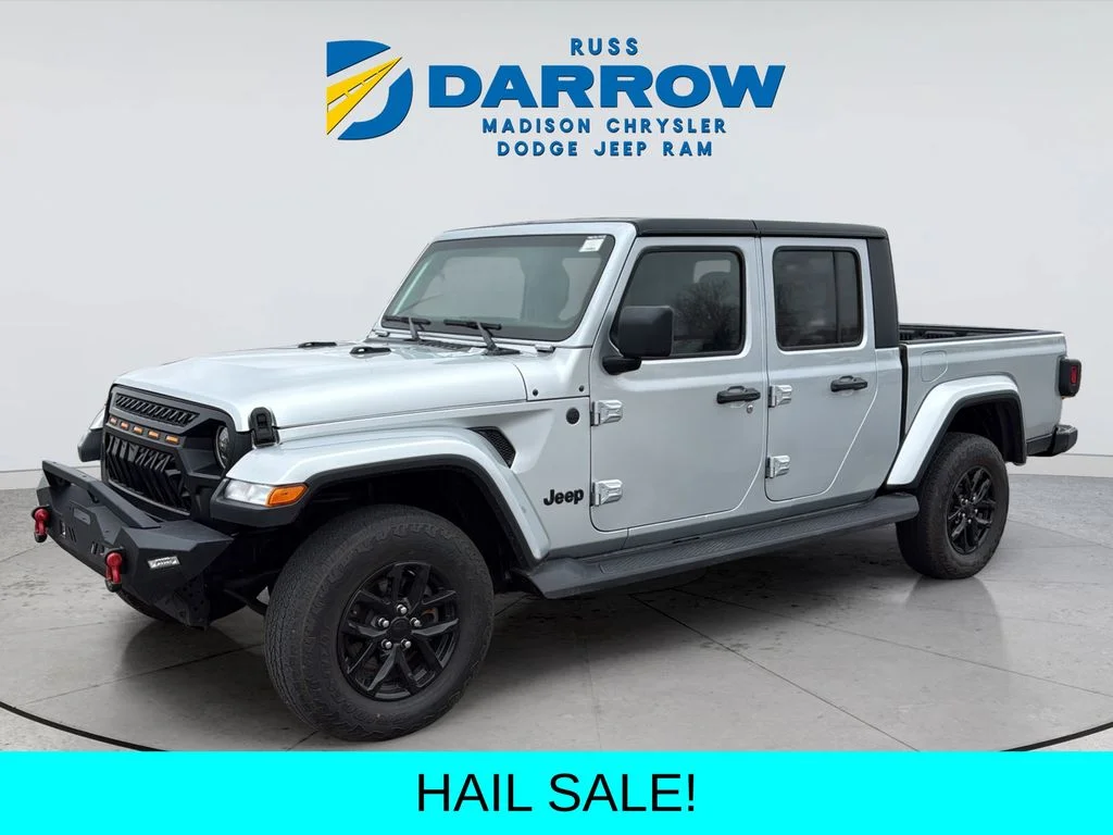 Used 2023 Silver Jeep Sport S image 1
