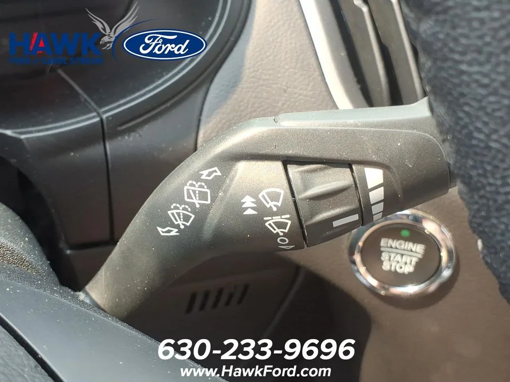Used 2023 Red Ford SEL image 26