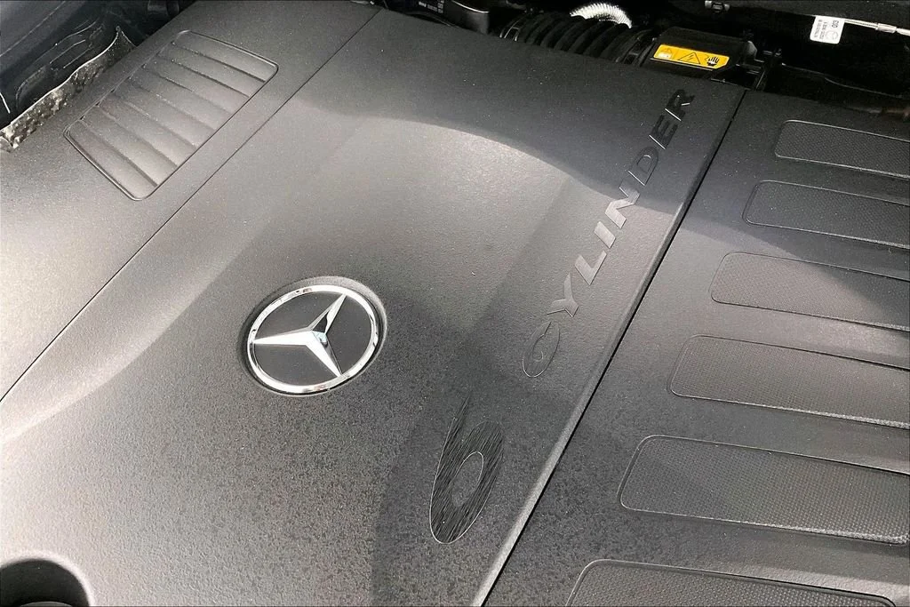 New 2026 Polar White Mercedes-Benz GLS 450 image 30